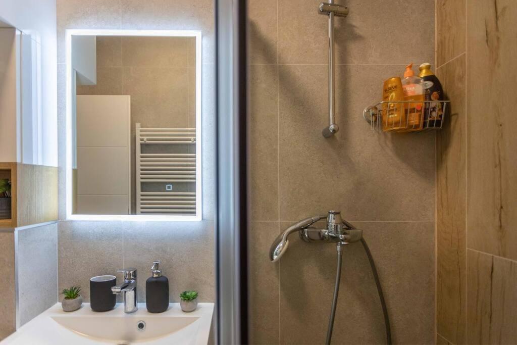Flat4Us#Cozy#Freeparking#5People Apartment ซาเกร็บ ภายนอก รูปภาพ