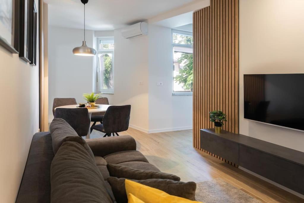 Flat4Us#Cozy#Freeparking#5People Apartment ซาเกร็บ ภายนอก รูปภาพ